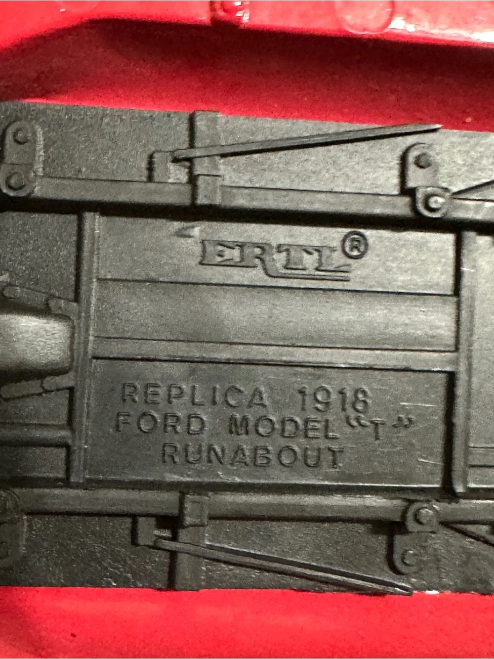 Ertl 1918 Ford Model T Runabout Coin Bank 1:25 scale “On Mark”